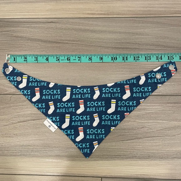 Reversible Bandana With Snaps for Dogs Size Small - Picture 11 of 14